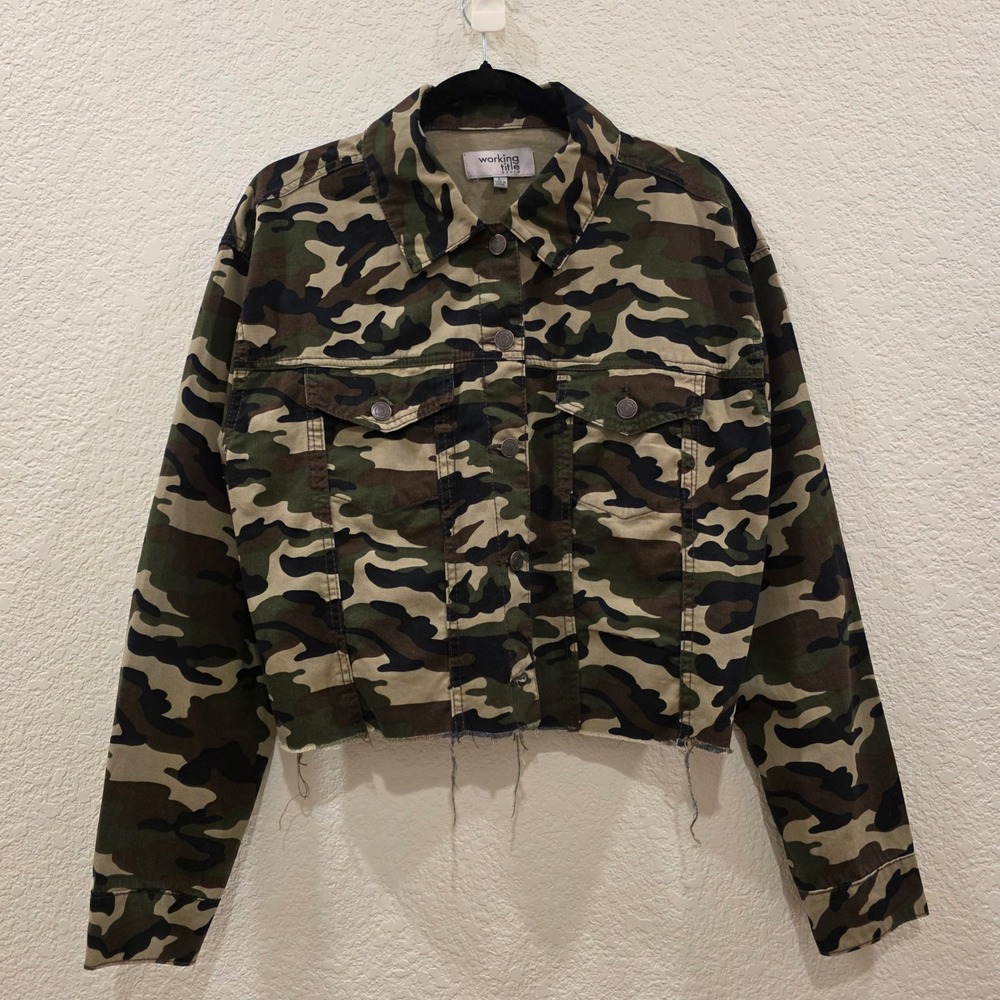 Working Title Denim Camo Cropped Jacket Size L Green Camouflage Raw Hem Military